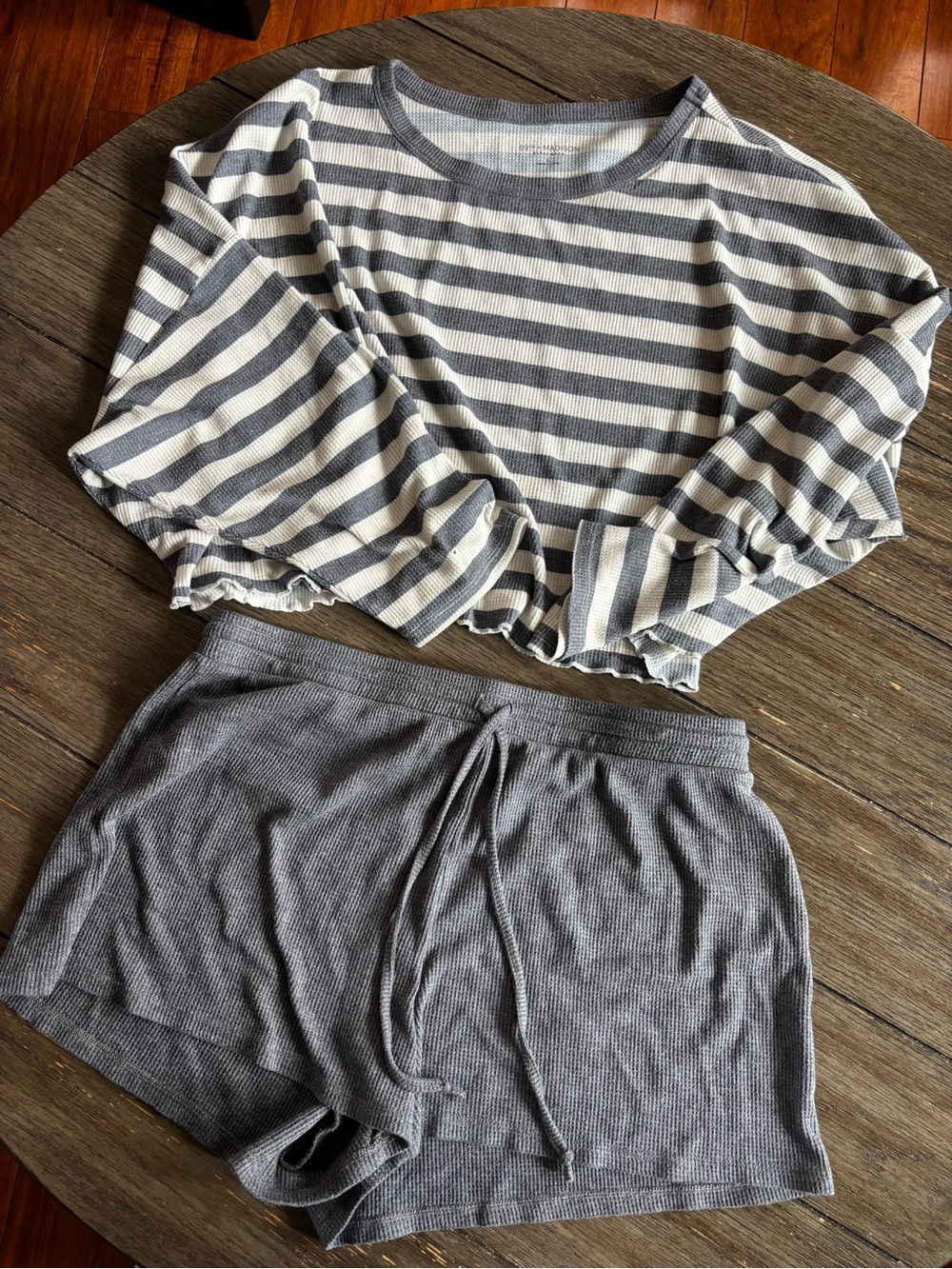 Women’s Gray Ribbed Lounge Pajama Set Gray